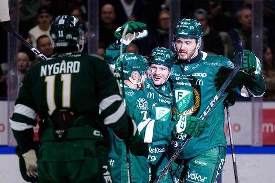 Färjestads Luke Philp och Radim Zohorna jublar