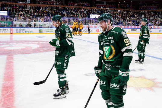 Färjestads Per Åslund och Marian Studenic deppar