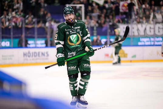 Färjestads Linus Johansson deppar