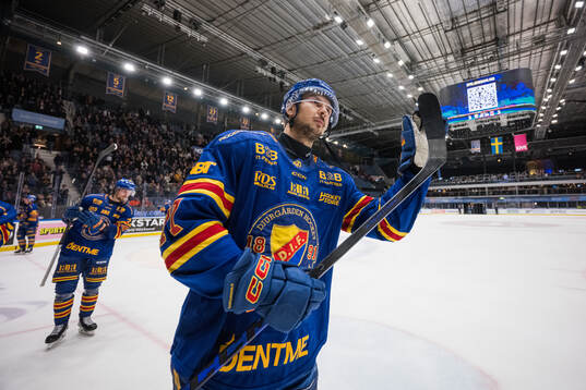 Djurgårdens Valtteri Pulli jublar