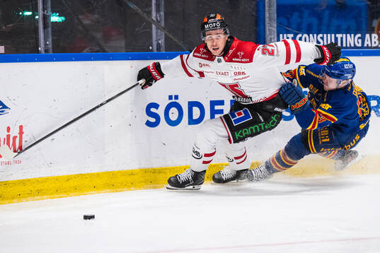 Örebros Peetro Seppälä och Djurgårdens David Blomgren