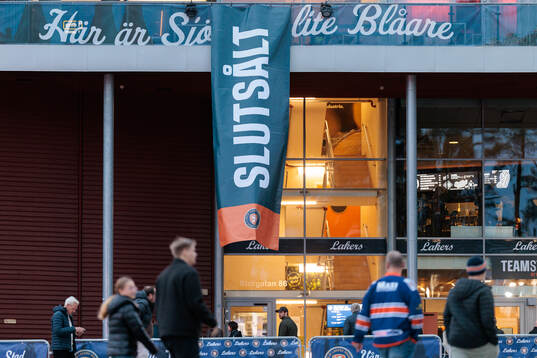 Exteriör vy av vida arena