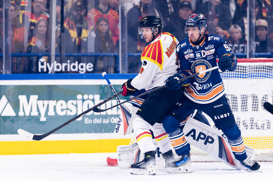Brynäs Nicklas Bäckström och Växjös Joel Persson
