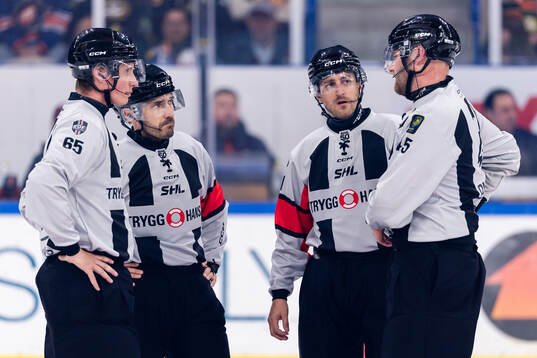 domare Mattias Enroth och Kristoffer Folkstrand
