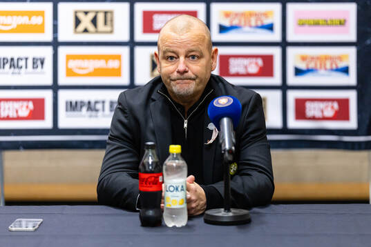 Brynäs tränare Niklas Gällstedt på presskonferens