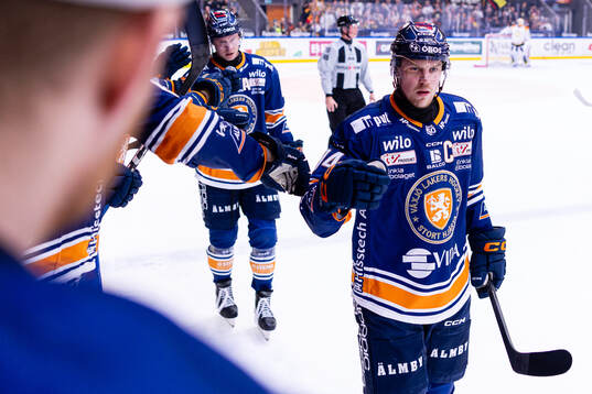 Växjös Joel Persson jublar