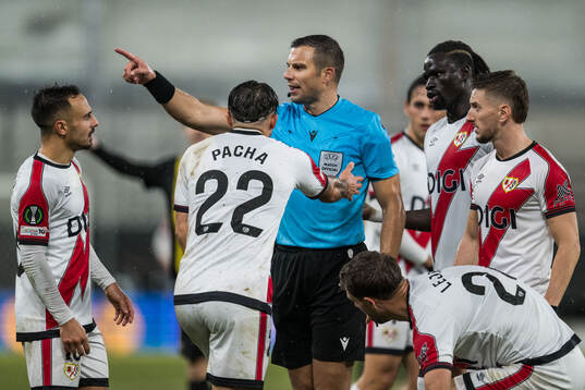 Referee Antoni Bandic