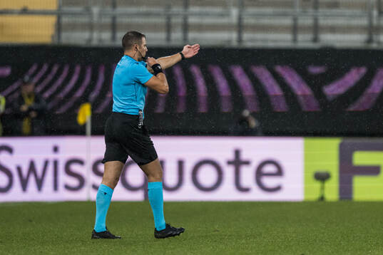 Referee Antoni Bandic