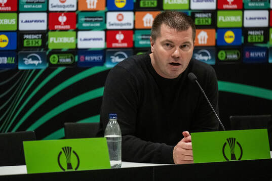 of Häcken coach Jens Gustafsson at the press conference