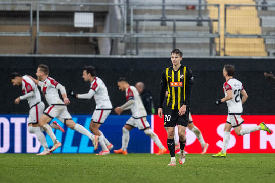 Adrian Svanbäck of Häcken looks dejected