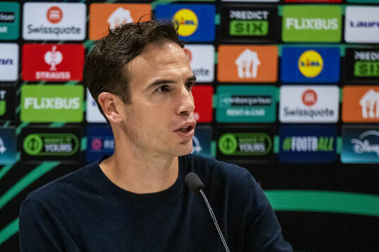 Head coach Inigo Perez of Rayo Vallecano at the press