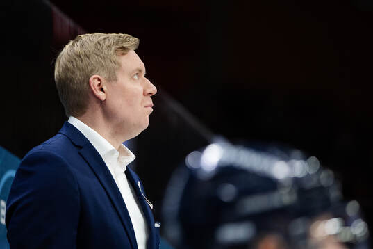 HV71s tränare Anton Blomqvist