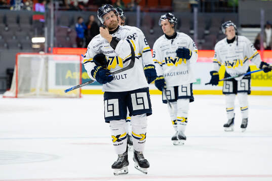 HV71s Mattias Tedenby deppar