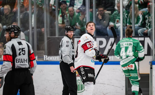 Malmö Redhawks Fredrik Händemark blir utvisad