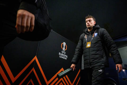Colin Rösler of Malmö FF arrives at the stadium