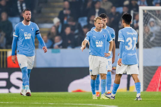 Oscar Lewicki and Adrian Skogmar of Malmö FF