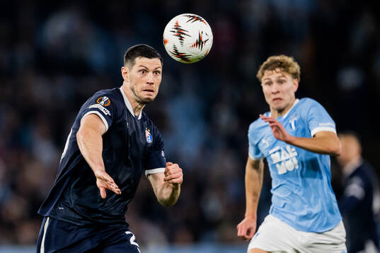 Scott McKenna of Dinamo Zagreb