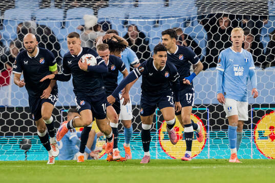 Mounsef Bakrar of Dinamo Zagreb celebrates