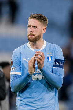 Pontus Jansson of Malmö FF looks dejected