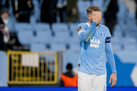 Pontus Jansson of Malmö FF looks dejected