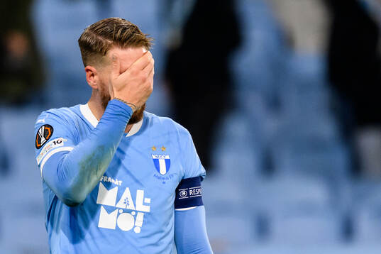 Pontus Jansson of Malmö FF looks dejected