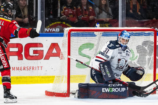 Luleås Brian O'Neill gör 3-1 på Linköpings målvakt