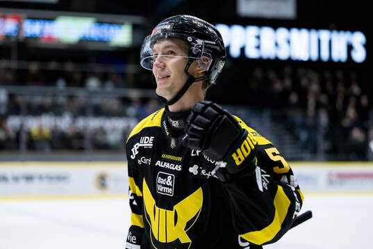 Västerås Veikko Loimaranta jublar