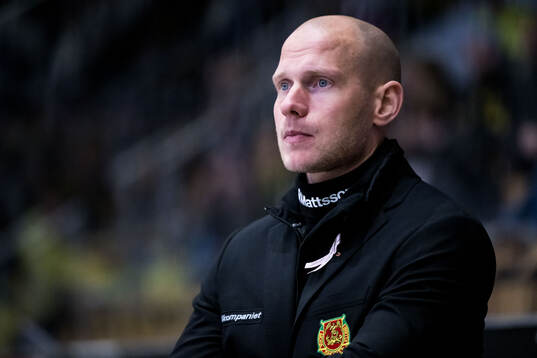 Moras tränare Oscar Dahlgren