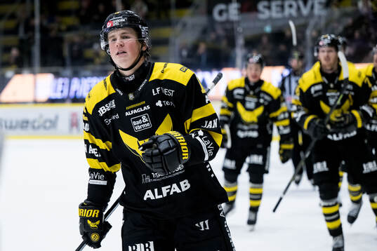 Västerås Hugo Lejon jublar