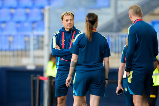 Head coach Tony Gustavsson of Sweden