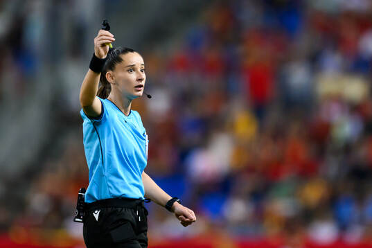 Referee Iuliana Demetrescu