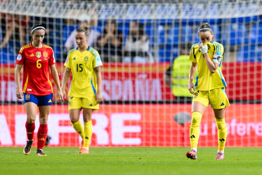 Kosovare Asllani of Sweden looks dejected