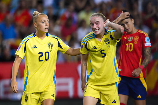 Hanna Bennison and Anna Sandberg of Sweden