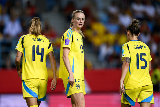 Nathalie Björn, Amanda Ilestedt and Julia Zigiotti Olme of