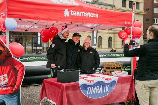 Timrå IKs teamster med Linus Hallenius, Fredrik Innala och