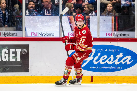 Kalmars Gustaf Westlund jublar