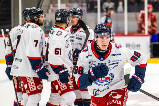 Oskarshamns Herman Träff jublar