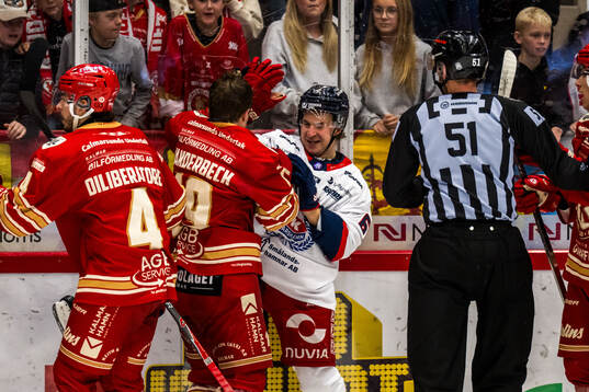 Kalmars Andrew Vanderbeck och Oskarshamns Joni Ikonen