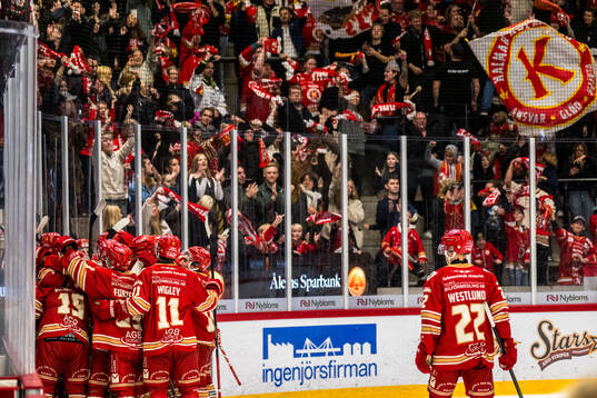 Kalmars spelare jublar