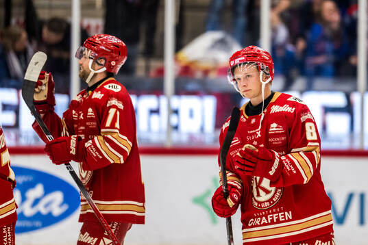 Kalmars Samuel Jonsson jublar