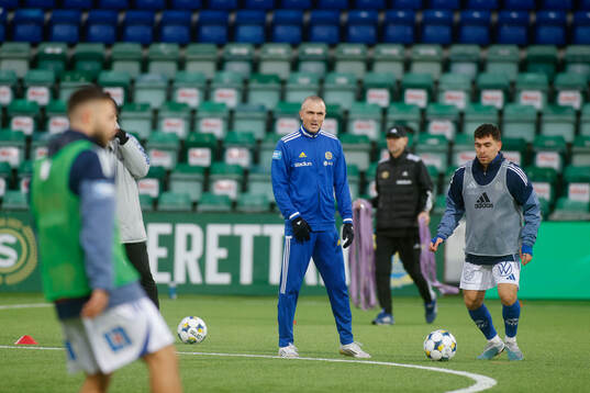 GIF Sundsvalls Dennis Olsson innan fotbollsmatchen i