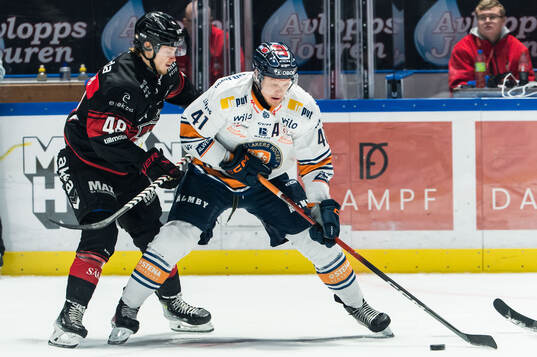 Malmö Redhawks Lauri Pajuniemi och Växjös Ludvig Nilsson