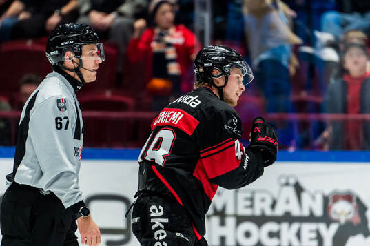 Malmö Redhawks Lauri Pajuniemi deppar