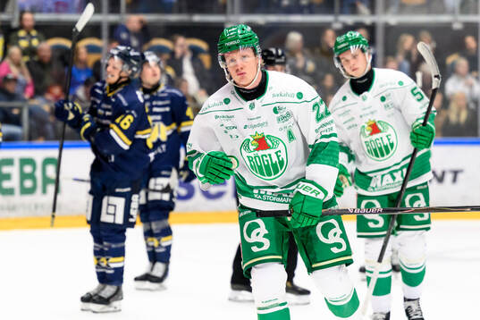 Rögles Fredrik Olofsson jublar
