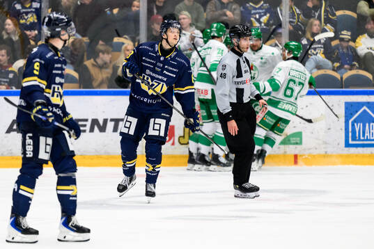 HV71s Lucas Lagerberg deppar