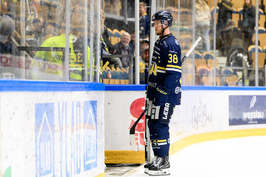 HV71s Olle Alsing deppar