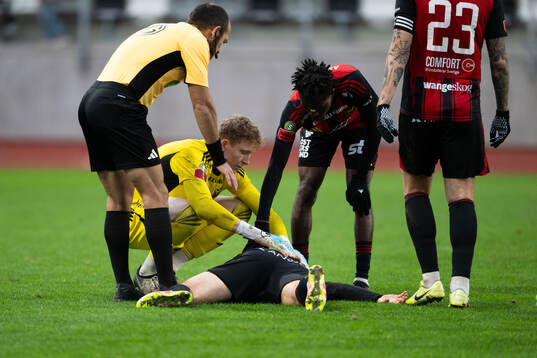 Östersunds Christian Enemark har ont