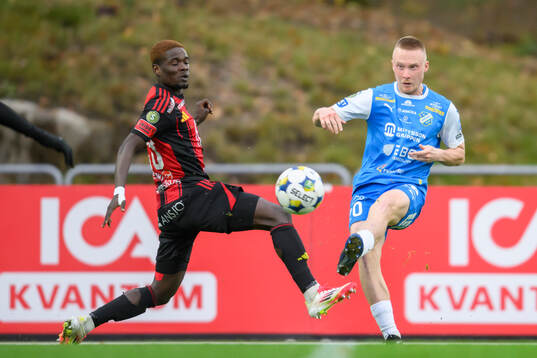 Östersunds Assiedou Yannick Armel Adjoumani och Oddevolds