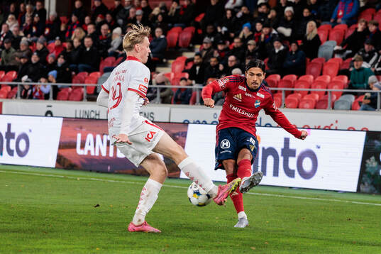 Degerfors Santeri Haarala och Östers Lukas Bergquist