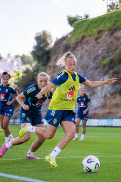 Smilla Holmberg and Hanna Bennison of the Swedish women's